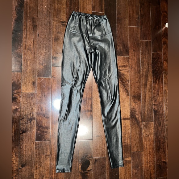 Wilfred | Daria Leggings - Picture 11 of 11